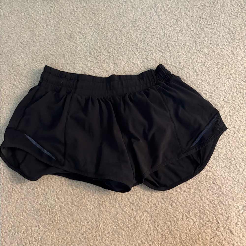 Black lululemon hotty hot shorts size 2